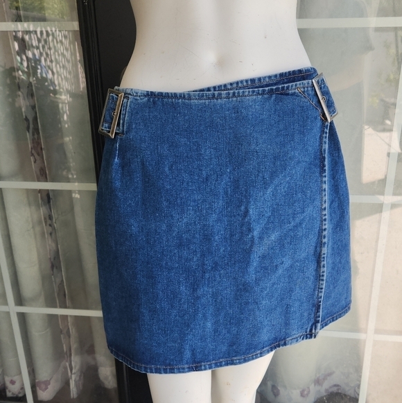VTG 90s GUESS Buckle Wrap Denim Skirt - Picture 5 of 7